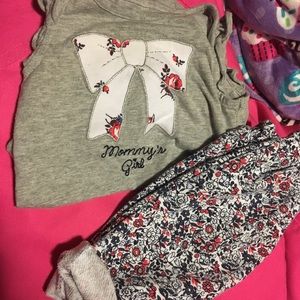 *** SOLD *** Gap set "Mommys Girl"